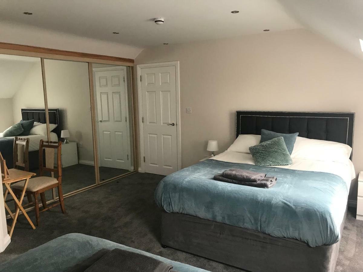 Killead House Hotel Aldergrove Bagian luar foto