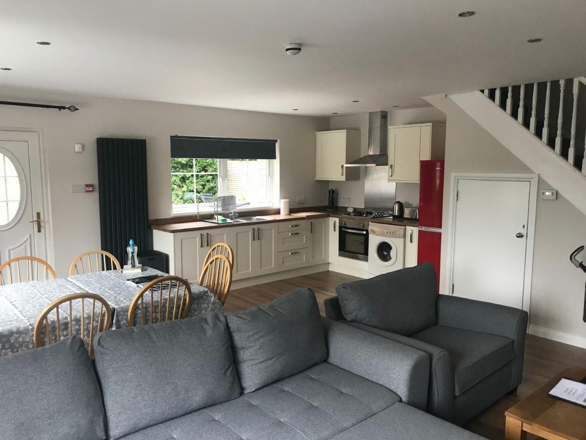 Killead House Hotel Aldergrove Bagian luar foto