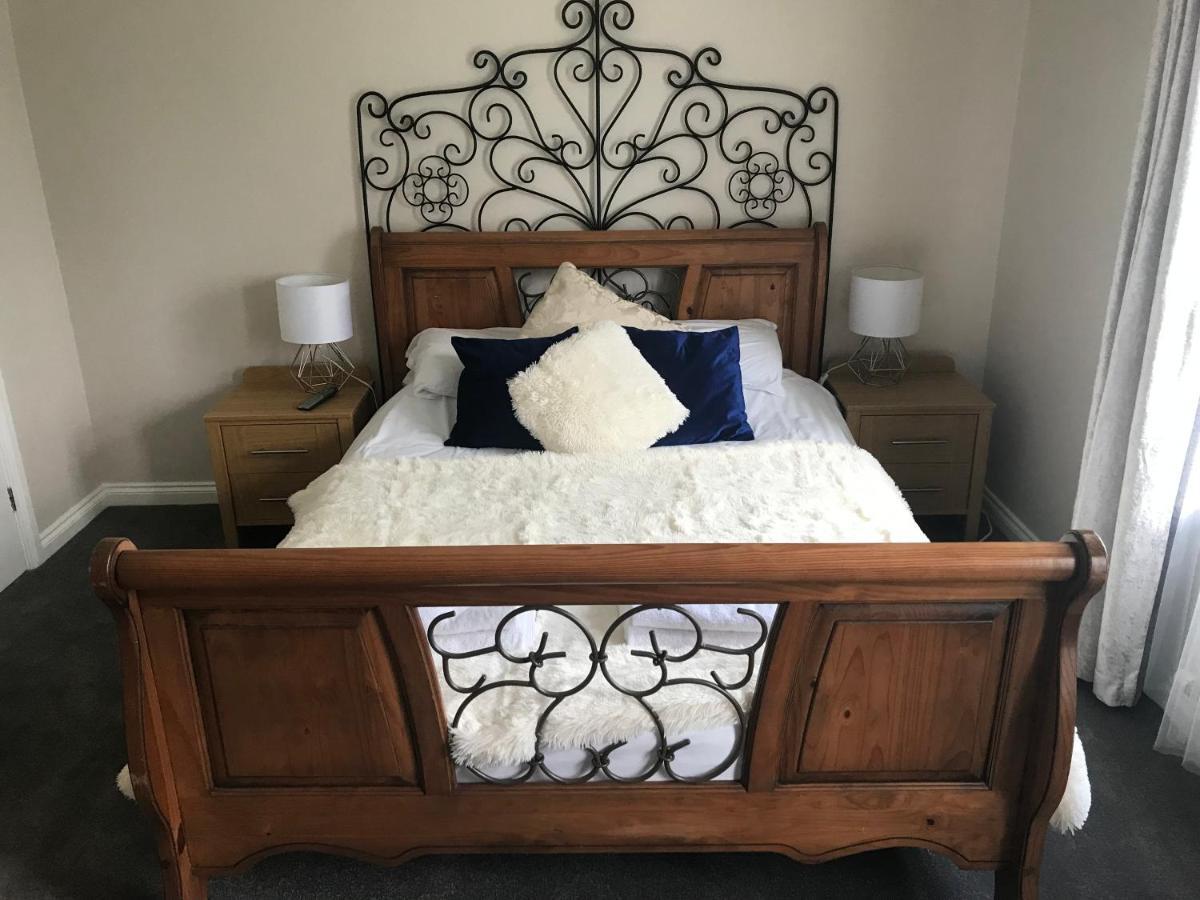 Killead House Hotel Aldergrove Bagian luar foto